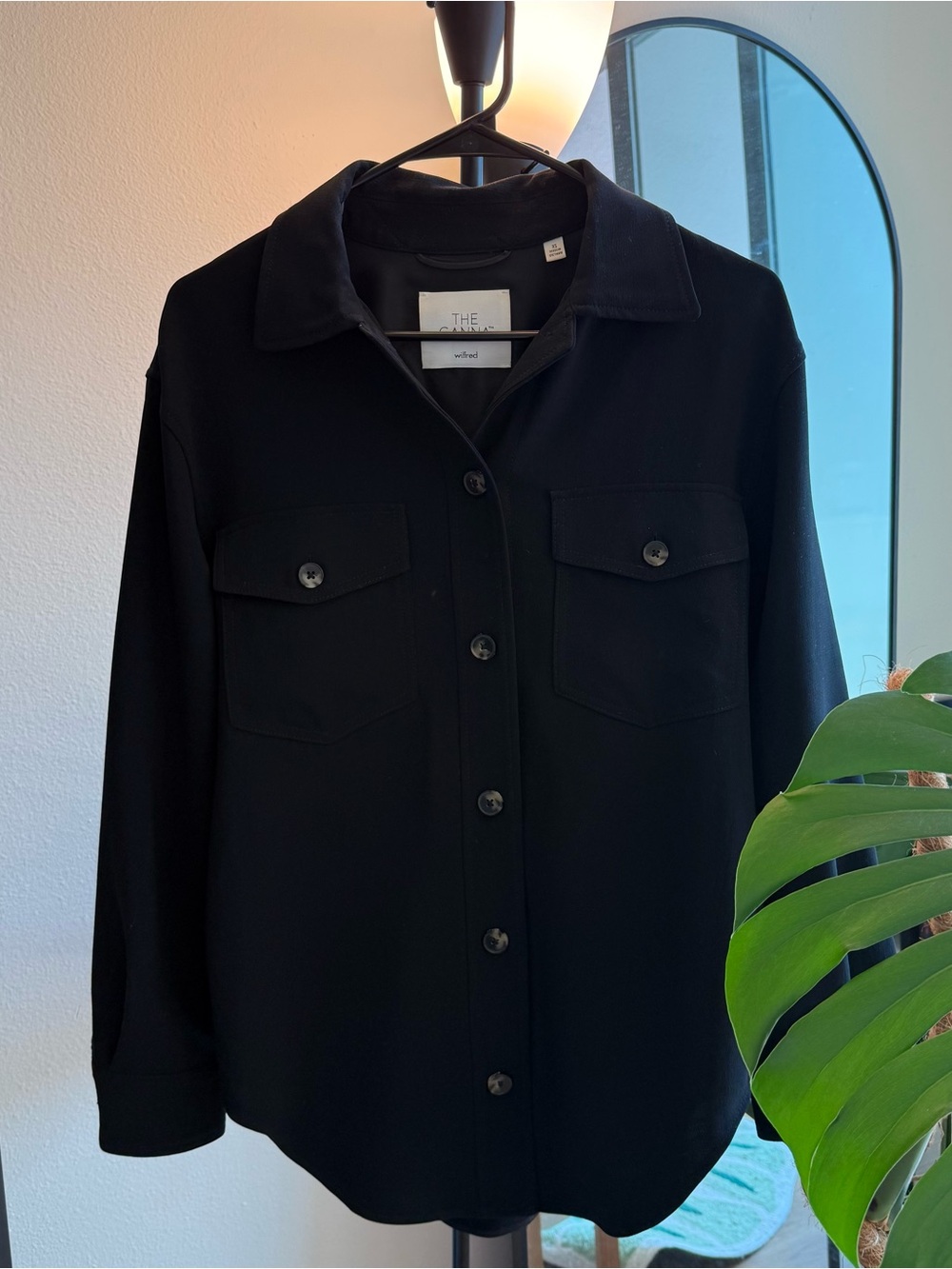 Wilfred Aritzia “The Ganna” Shirt Jacket (size XS)
